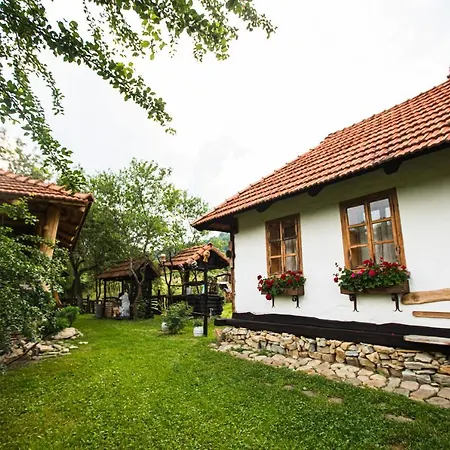 гардига Vakantiehuis Pystan